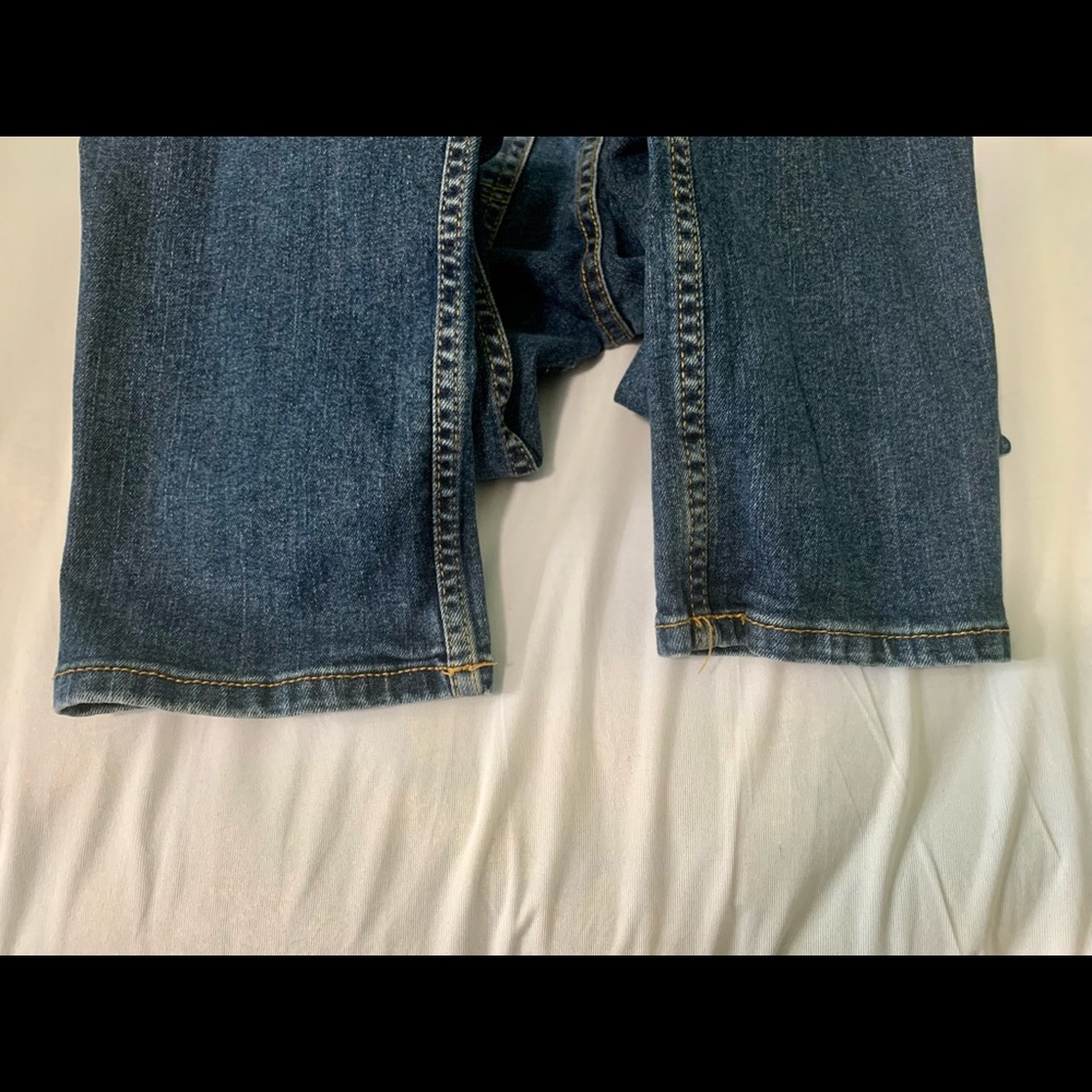 Relaxed fit jeans. EUC. Size 8.